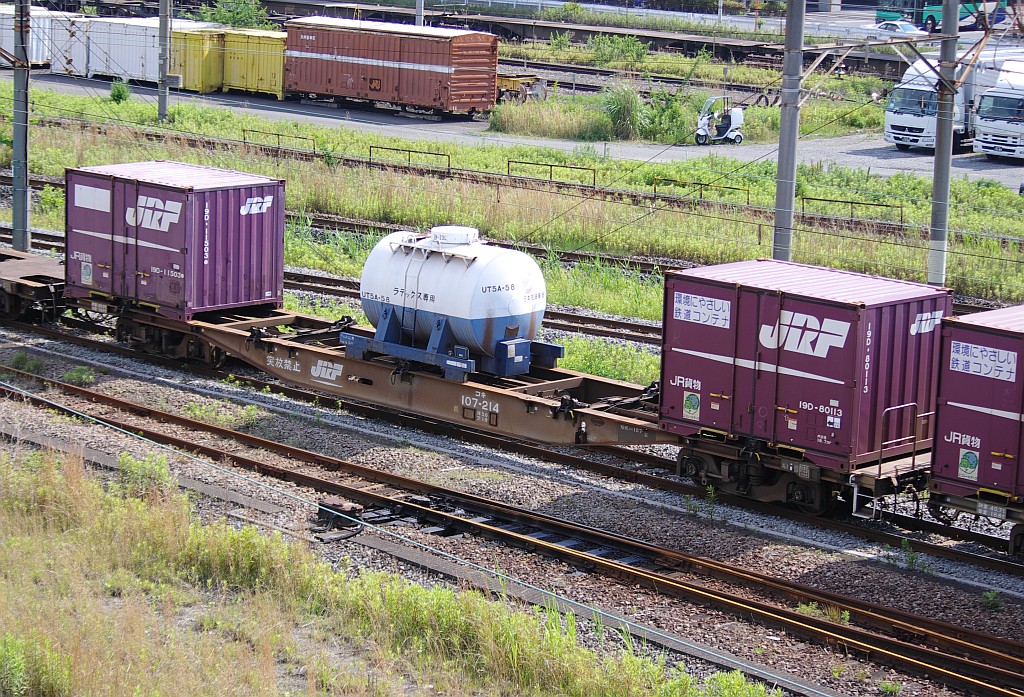 f0203926_22344368.jpg