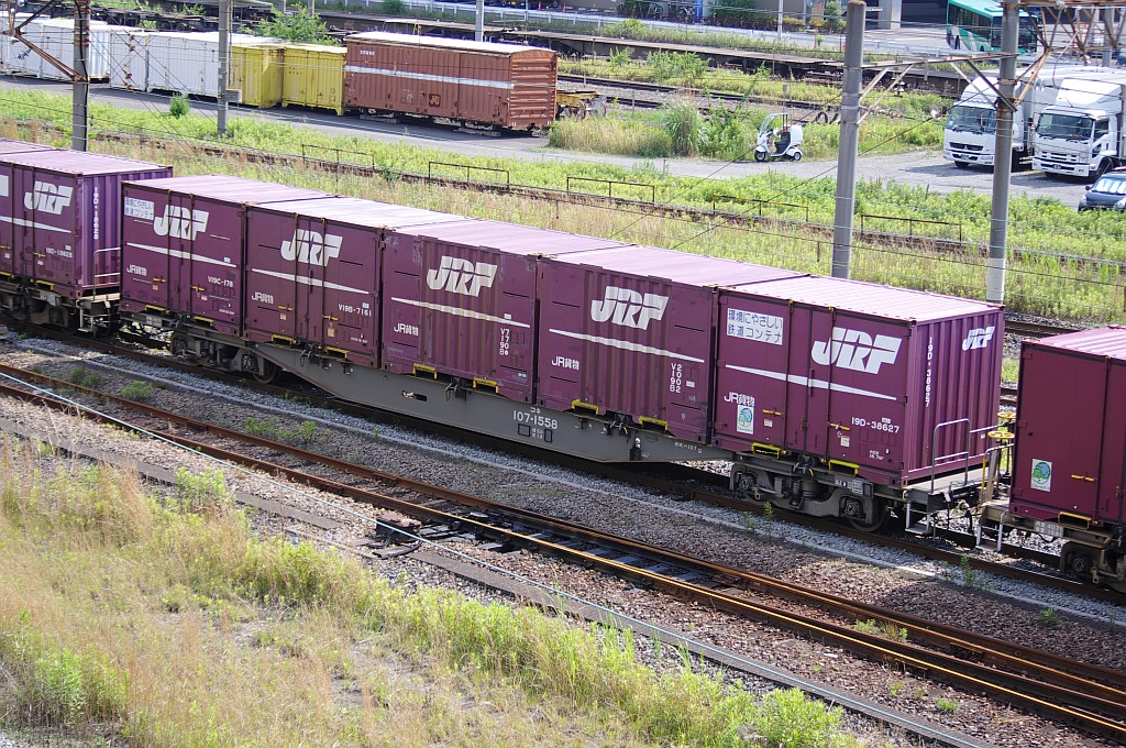f0203926_2237019.jpg