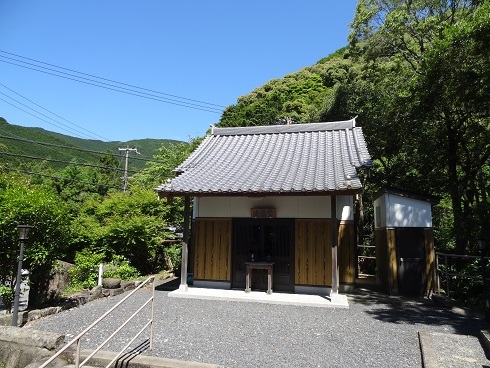 f0000521_06320376.jpg