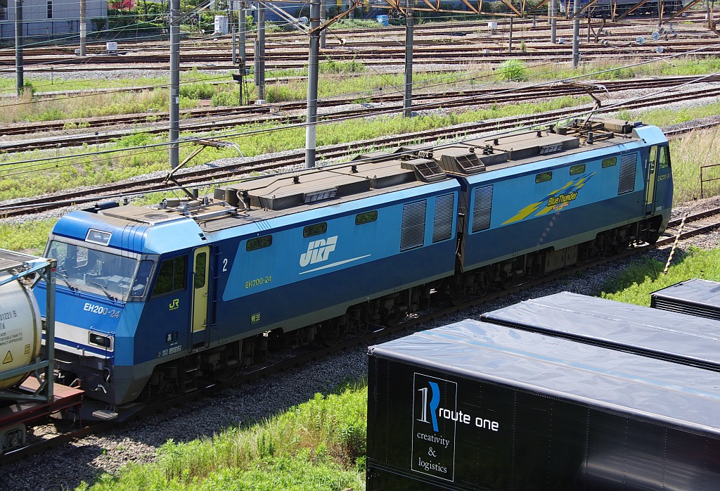 f0203926_2138342.jpg