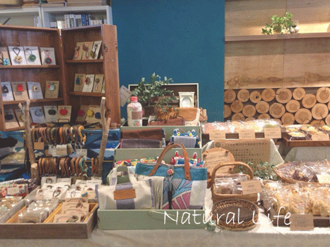b0162000_08004105.gif