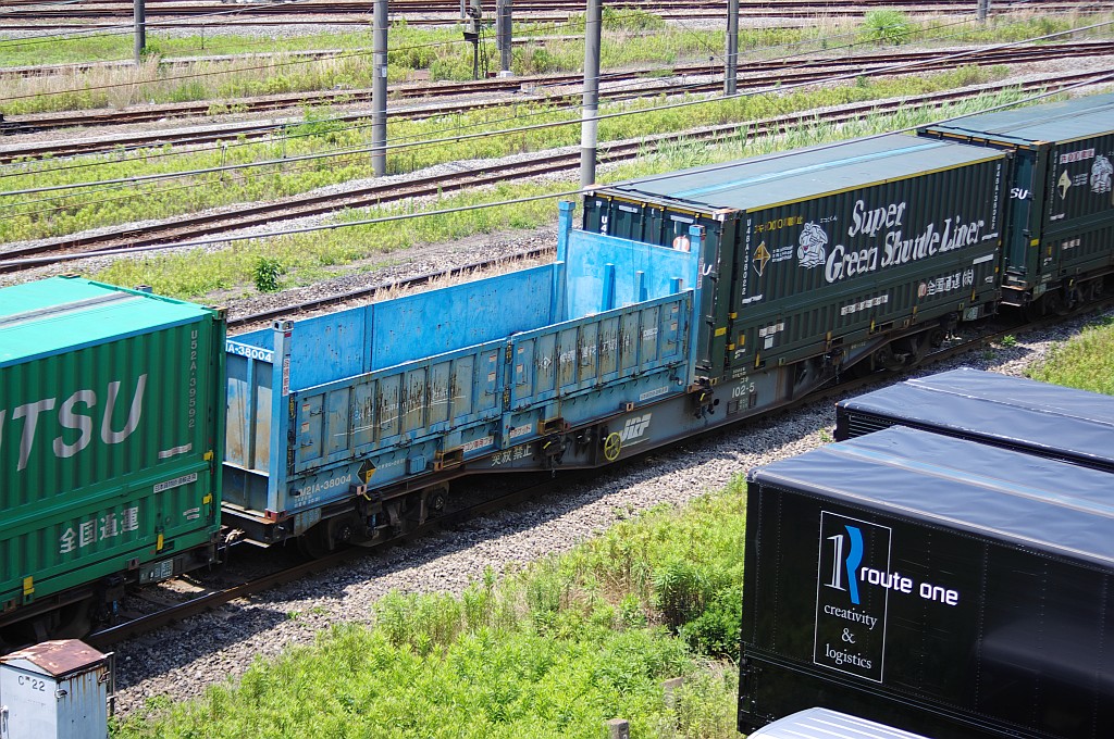 f0203926_2351526.jpg