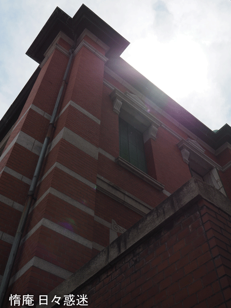e0346064_16491862.gif