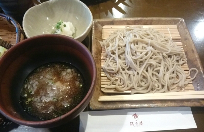 a0098948_02340295.jpg
