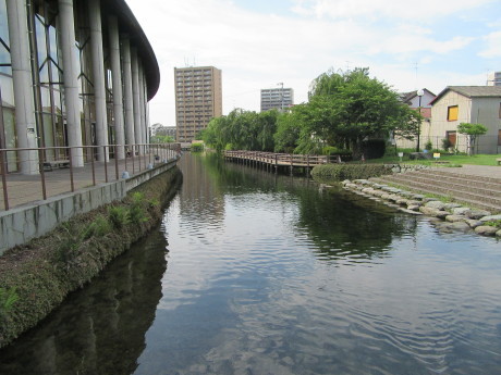 f0231709_08103837.jpg