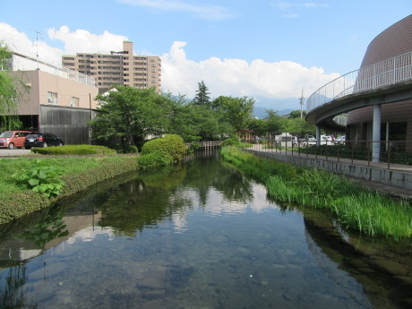 f0231709_08113977.jpg