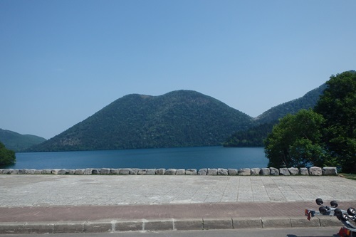 e0028049_22264172.jpg