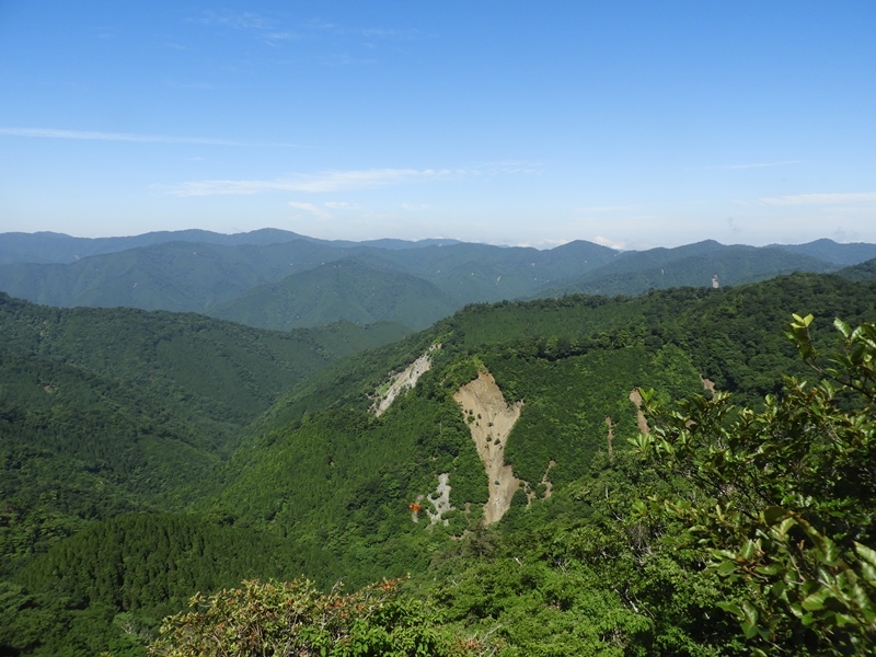 f0357487_23174970.jpg