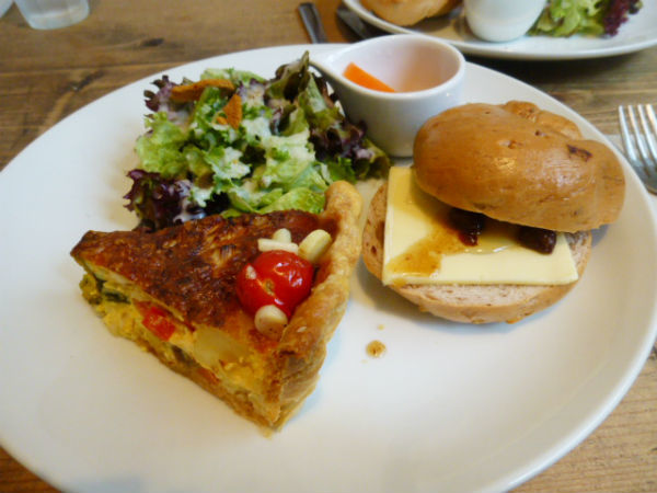 f0127679_10464140.jpg