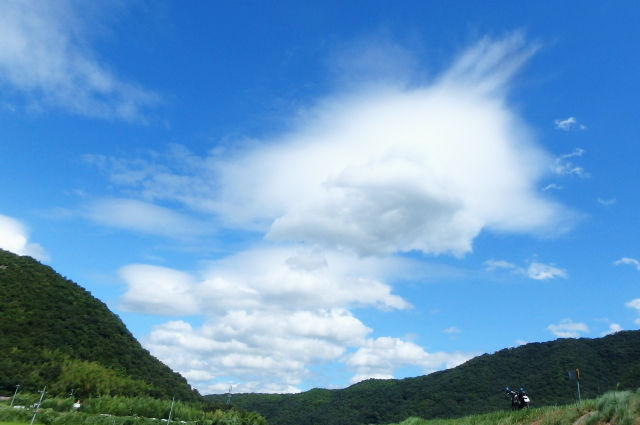 f0368610_03392560.jpg