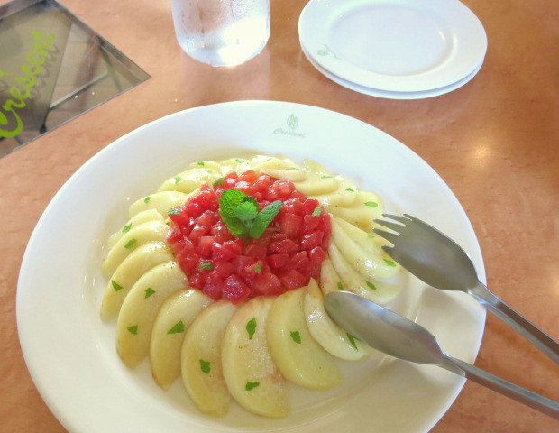 f0236260_22574967.jpg