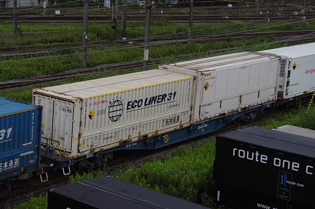 f0203926_02229.jpg