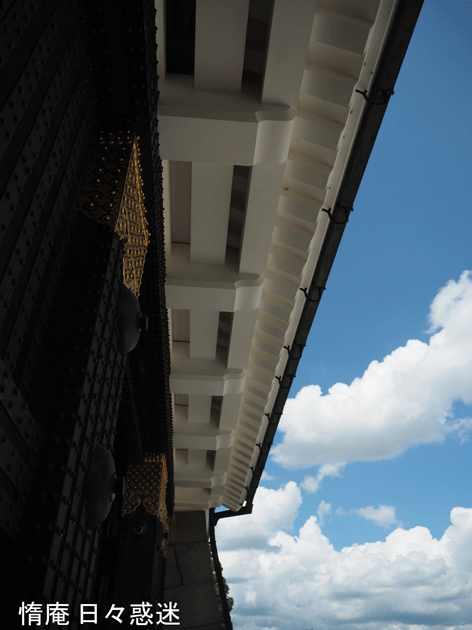 e0346064_18470311.gif