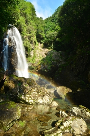 c0303868_05054463.jpg