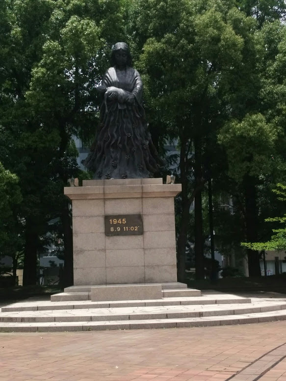 a0194886_13000193.jpg