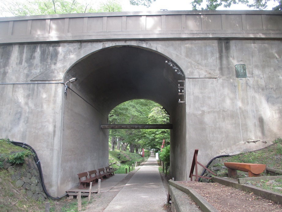 e0242504_23134615.jpg
