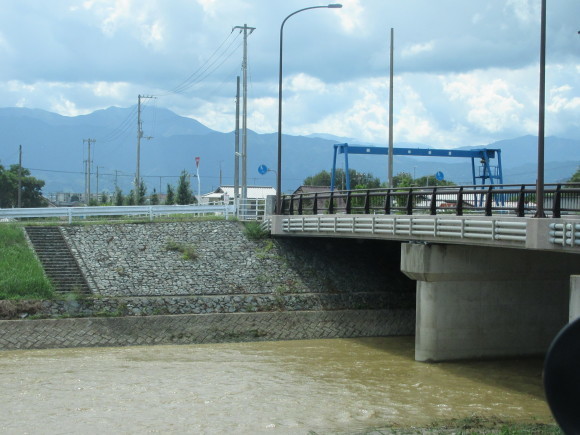 f0231709_03145940.jpg