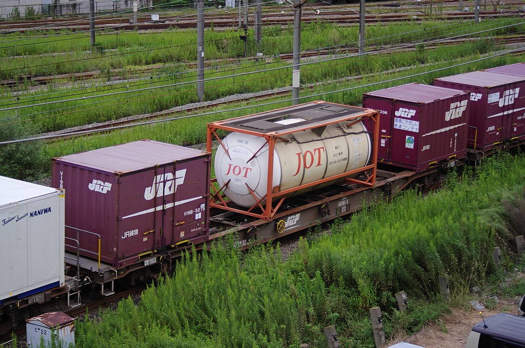 f0203926_2342066.jpg