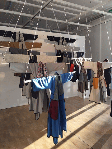 c0130060_10340874.gif