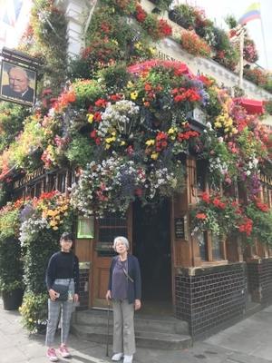 母がロンドンに来ました - イギリス教育Front Line