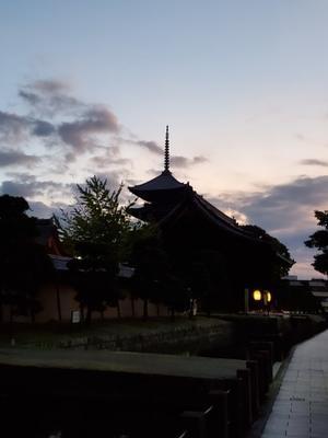 京都の朝  - のんびりいこう