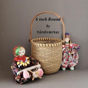 トルコのお人形とラウンドバスケット - handvaerker　~365 days of Nantucket Basket~