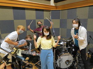 Zガンダム前期op Z 刻をこえて Ed 星空のbelieve の原曲をニール セダカさんが弾き語り 鮎川麻弥の英語ver も 鮎川麻弥公式ブログ Mami S Talking Zガンダム前期op Z 刻をこえて Ed 星空のbelieve の原曲をニール セダカさんが弾き語り 鮎川麻弥の英語ver も 鮎川麻弥公式ブログ Mami S Talking