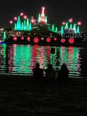 Newport Beach Boat Parade を観る - アバウトな情報科学博士のアメリカ