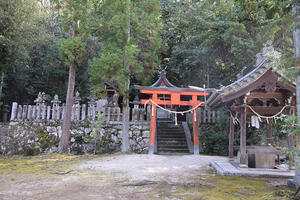 椿井城跡西麓を歩く。その１＜平等寺春日神社と椿井春日神社＞ - 坂の上のサインボード