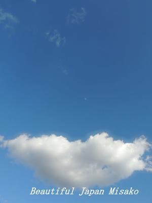 真昼の月とスマッジ;･ﾟ☆､･：`☆･･ﾟ･ﾟ☆ - Beautiful Japan 絵空事