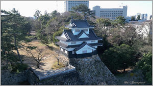 吉田城鉄櫓を上空から見ると（空撮） - 野鳥の素顔　＜野鳥と日々の出来事＞