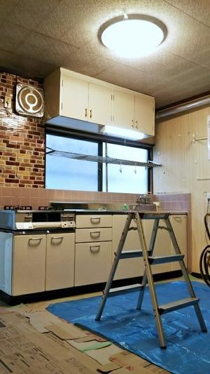 台所の天井を珪藻土でペイント～キッチンDIY～ - 日々ニコニコ