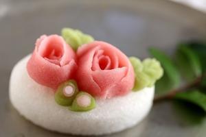 桜とバラの和菓子 - SUGAR & BUTTER