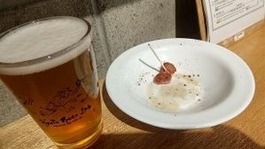 海外の人で溢れるビアカフェで - 続マシュービ日記