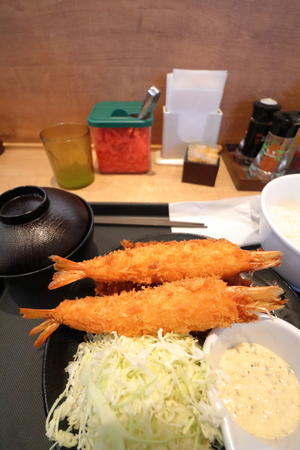 松のや 高知朝倉店で、ロースかつ＆有頭大海老フライ定食 - 