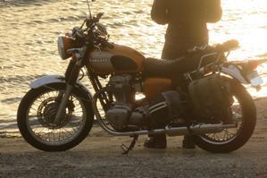 バイクと夕陽 - 