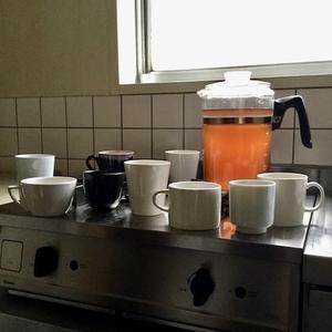 オランダの白磁のカップ・平佐焼白磁の湯呑・煙草盆 - 青蓮亭日記