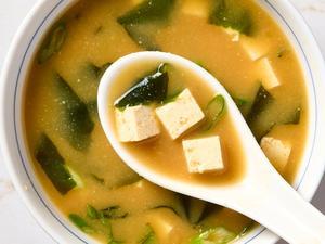 Exploring the Delights of Miso Soup: A Japanese Culinary Treasure - 
