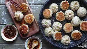 Discover the Irresistible Crispy and Juicy Sheng Jian Bao - 