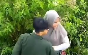 Kemuning Tea Garden Indonesia Video Takes Internet by Storm as it Goes Viral - 