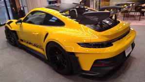 Porsche Studio Ginzaにて2022年式 Cayenne turbo GTと911 GT3 RSとミニカーをみる - 