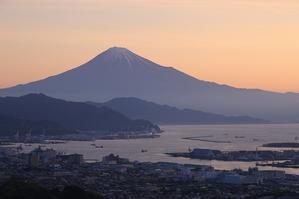 今朝の日本平からの富士山 （ 4/26 ） - 