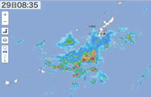 昭和の日の朝、雷雨。 - 沖縄の風