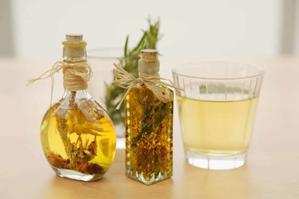 Embrace Nature's Bounty: Natural Tips for Healthy, Lustrous Hair - 
