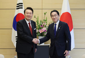 韓国総選挙の与党大敗と日韓関係の行方 - 