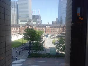 東京駅を眺めるスペース - Room-Simple