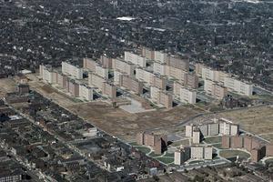 The Rise and Fall of Pruitt-Igoe: A Symbol of Urban Decay - 