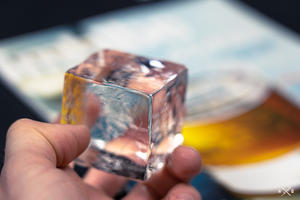  Mastering the Art of Crafting Perfectly Clear Ice Chips: A Comprehensive Guide - 