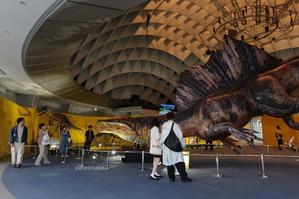 ダイバ恐竜博覧会 2 - 足立・葛飾区の下町散歩＋「建築写真」