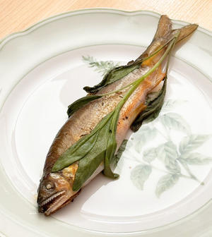 今シーズン初の「鮎」と魚介と野菜のオリーブオイル蒸し♫ - 登志子のキッチン